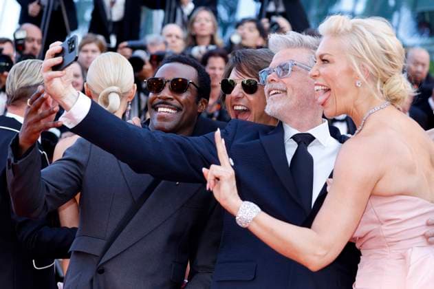 Trammell Tillman, Tom Cruise, Christopher McQuarrie and Hannah Waddingham at the premiere of the feature film Mission Impossible 8 The Final Reckoning at the Festival de Cannes 2025 78 Cannes International Film Festival at the Palais des Festivals Cannes, 14 05 2025 Foto:xD.xBedrosianx xFuturexImagex mission_prem_5573