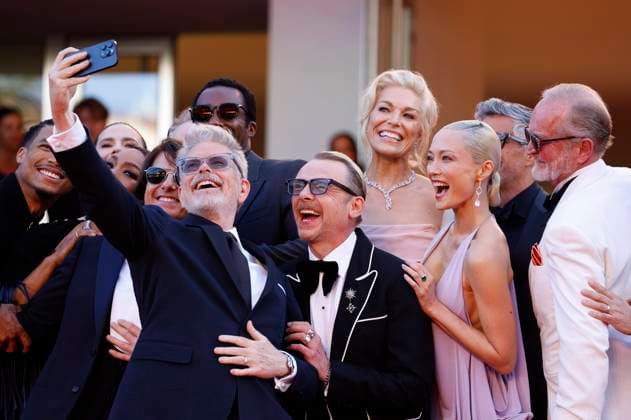 Greg Tarzan Davis, Hayley Atwell, Angela Bassett, Tom Cruise, Trammell Tillman, Christopher McQuarrie, Simon Pegg, Hannah Waddingham, Pom Klementieff, Esai Morales and Erik Jendresen at the premiere of the feature film Mission Impossible 8 The Final Reckoning at the Festival de Cannes 2025 78 Cannes International Film Festival at the Palais des Festivals Cannes, Foto:xD.xBedrosianx xFuturexImagex mission_prem_5576