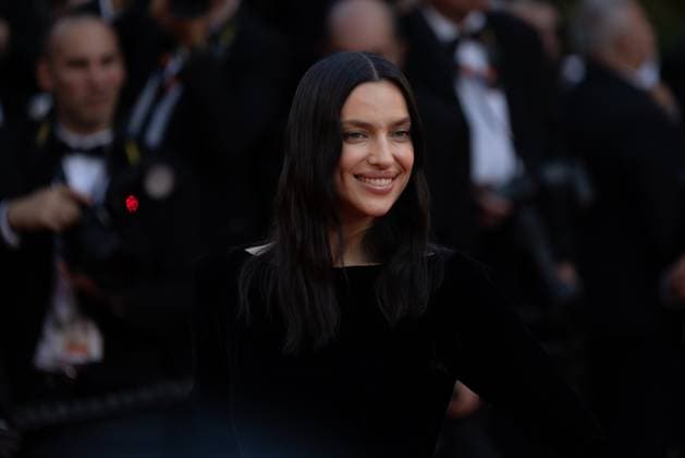 Internationale Filmfestspiele von Cannes, Mission Impossible - The Final Reckoning Premiere 78. Internationalen Filmfestspiele von Cannes 2025 Cannes, Frankreich - 14.5.2024: Irina Shayk während des Roten Teppichs zu MISSION: IMPOSSIBLE - THE FINAL RECKONING während der 78. Internationalen Filmfestspiele von Cannes. Die 78. Internationalen Filmfestspiele von Cannes finden vom 13. bis 24. Mai 2025 statt. Provence-Alpes-CÃ te d™Azur
