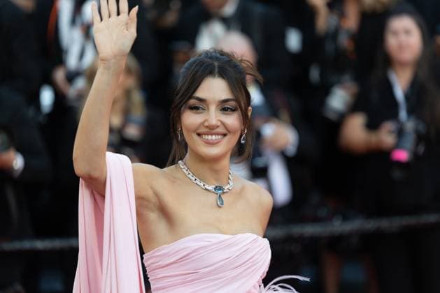 Internationale Filmfestspiele von Cannes, Mission Impossible - The Final Reckoning Premiere 78. Internationalen Filmfestspiele von Cannes 2025 Cannes, Frankreich - 14.5.2024: Hande Ercel während des Roten Teppichs zu MISSION: IMPOSSIBLE - THE FINAL RECKONING während der 78. Internationalen Filmfestspiele von Cannes. Die 78. Internationalen Filmfestspiele von Cannes finden vom 13. bis 24. Mai 2025 statt. Provence-Alpes-CÃ te d™Azur