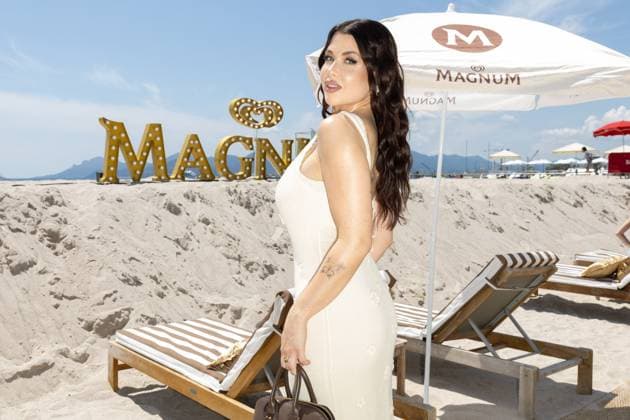 Celebrities on Magnum Beach during the 78th Cannes Film Festival Marie Lopez Enjoyphoenix on Magnum Beach during the 78th Cannes Film Festival on 14th May 2025 Jeremy Melloul Magnum Cannes Bestimage Magnum beach during the 78th Cannes Film Festival on 14th May 2025 Cannes France  Copyright: xJeremyxMelloulx xBestimagexJeremyxMelloulx xBestimagex
