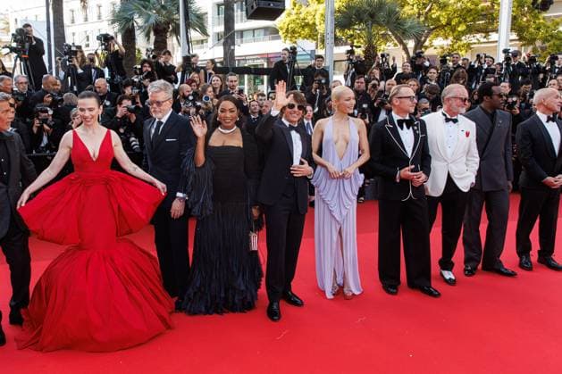Festival de Cannes Premiere Mission Impossible The Final Reckoning Hayley Atwell, Christopher McQuarrie, Angela Bassett, Tom Cruise, Pom Klementieff, Simon Pegg and Trammell Tillman at the premiere of Mission Impossible The Final Reckoning during the 78 Cannes Film Festival on 14 05 2025 Copyright: xEventpressxKochanx