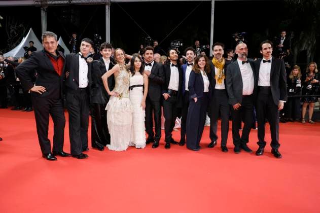 Cast and crew of The Mysterious Gaze of the Flamingo with Giancarlo Nasi, Matias Catalan, Diego Cespedes, Paula Dinamarca, Damien Megherbi, Florencia Di Concilio, Justin Pechberty, Angello Faccini and guests at the premiere of the feature film Two Prosecutors Two Prosecutors at the Festival de Cannes 2025 78 Cannes International Film Festiv Foto:xD.xBedrosianx xFuturexImagex proscecutors_5503