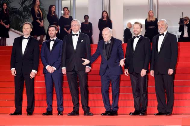 Anatoliy Beliy, Kevin Chneiweiss, Sergei Loznitsa, Aleksandr Filippenko, Aleksander Kuznetsov and Vytautas Kaniusonis at the premiere of the feature film Two Prosecutors Two Prosecutors at the Festival de Cannes 2025 78 Cannes International Film Festival at the Palais des Festivals Cannes, 14 05 2025 Foto:xD.xBedrosianx xFuturexImagex proscecutors_5511