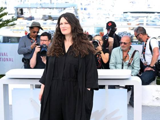Cannes, 78th Cannes Film Festival 2025 - day 3 - Photocall of the film Sound of Falling . Cannes, 78th Cannes Film Festival 2025 - day 3 - Photocall of the film Sound of Falling . In the photo Mascha Schilinski Cannes Cannes France  Copyright: xIPA ABACAx