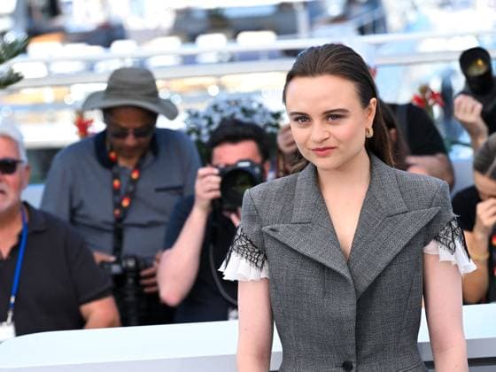 Cannes, 78th Cannes Film Festival 2025 - day 3 - Photocall of the film Sound of Falling . Cannes, 78th Cannes Film Festival 2025 - day 3 - Photocall of the film Sound of Falling . In the photo Lena Urzendowsky Cannes Cannes France  Copyright: xIPA ABACAx