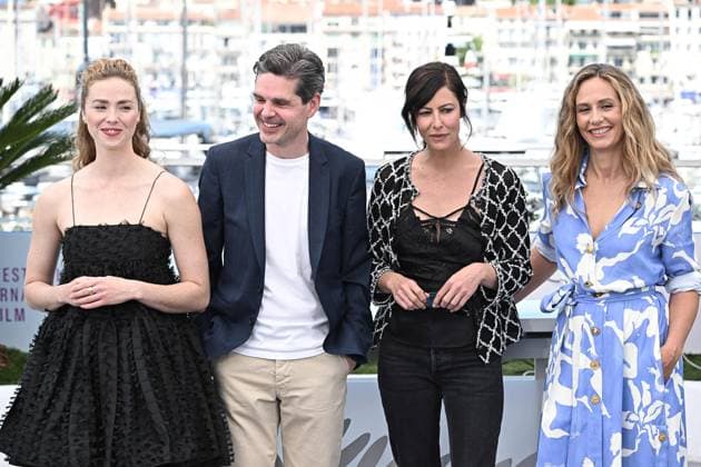 Cannes - Dalloway Photocall Director Yann Gozlan and actress Cécile de France attend the Dalloway photocall as part of the 78th Cannes Film Festival in Cannes, France on May 15, 2025. Photo by David Niviere ABACAPRESS.COM Cannes Provence-Alpes-Cote d Azur France  Copyright: xNivierexDavid ABACAPRESS.COMx