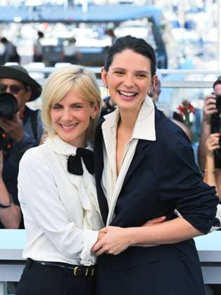 Cannes, France: Cannes, 78th Cannes Film Festival 2025 - day 3 - photocall of Qui Brille au Combat (The Wonderers) - in the photo: MÃ lanie Laurent, Josephine Japy, Cannes France  - ZUMAp169 20250515_zea_p169_050 Copyright: xAlbertoxTerenghix