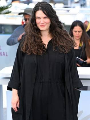 Cannes, Cannes, France: Cannes, 78th Cannes Film Festival 2025 - day 3 - Photocall of the film Sound of Falling. In the photo Mascha Schilinski Cannes France  - ZUMAp169 20250515_zea_p169_062 Copyright: xAlbertoxTerenghix