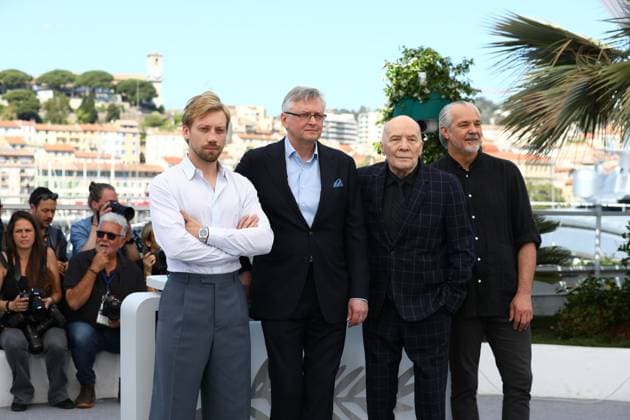 May 15, 2025, Cannes, Cote D azur, France: Cast and crew pose during the photocall for Two Prosecutors at the 78th Annual Cannes Film Festival at Palais des Festivals in Cannes, France Cannes France - ZUMAc179 20250515_zep_c179_018 Copyright: xMickaelxChavetx
