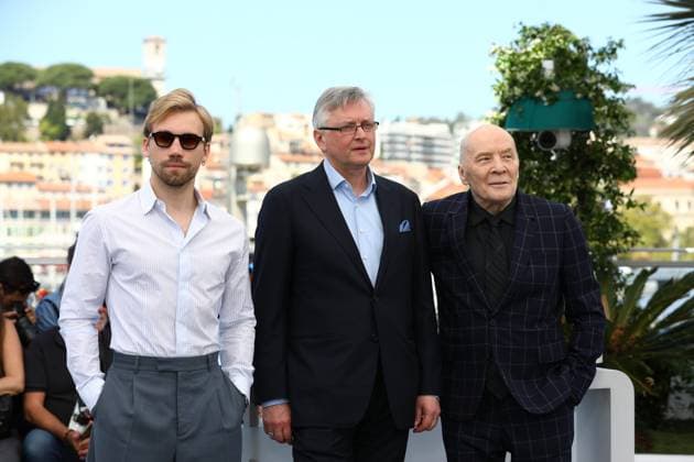 May 15, 2025, Cannes, Cote D azur, France: ALEKSANDR KUZNETSOV, SERGEI LOZNITSA and ALEXANDER FILIPPENKO pose during the photocall for Two Prosecutors at the 78th Annual Cannes Film Festival at Palais des Festivals in Cannes, France Cannes France - ZUMAc179 20250515_zep_c179_019 Copyright: xMickaelxChavetx