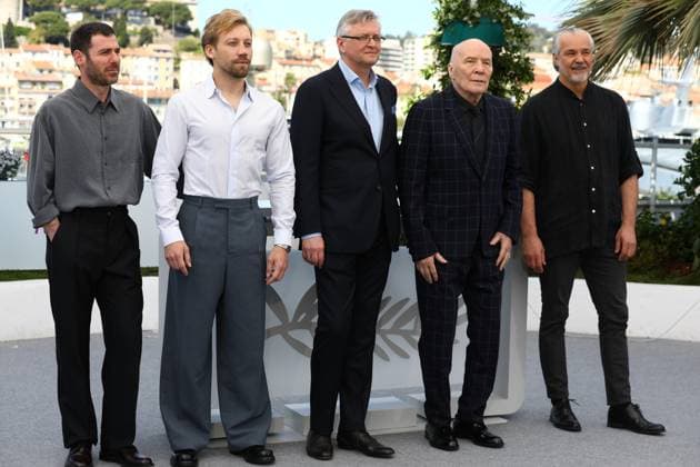May 15, 2025, Cannes, Cote D azur, France: Cast and crew pose during the photocall for Two Prosecutors at the 78th Annual Cannes Film Festival at Palais des Festivals in Cannes, France Cannes France - ZUMAc179 20250515_zep_c179_022 Copyright: xMickaelxChavetx