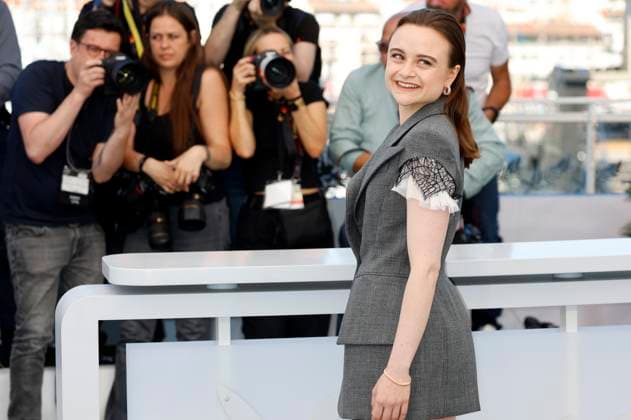 Lena Urzendowsky at the photocall for the movie Sound of Falling Looking into the sun at the Festival de Cannes 2025 78 Cannes International Film Festival at the Palais des Festivals Cannes, 15 05 2025 Foto:xD.xBedrosianx xFuturexImagex falling_5569