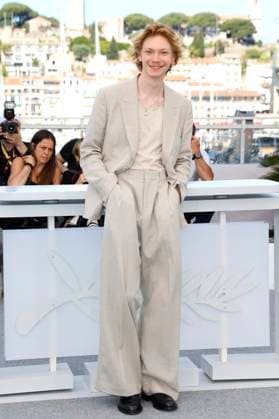 Filip Schnack at the photocall for the feature film Sound of Falling Looking into the sun at the Festival de Cannes 2025 78 Cannes International Film Festival at the Palais des Festivals Cannes, 15 05 2025 Foto:xD.xBedrosianx xFuturexImagex falling_5581