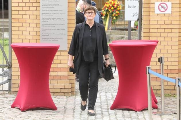 News Themen der Woche KW20 News Bilder des Tages Beerdigung von Margot Friedländer Saskia Esken nach der Beerdigung von Margot Friedländer in Berlin Berlin *** Funeral of Margot Friedländer Saskia Esken after the funeral of Margot Friedländer in Berlin Berlin Copyright: xMatthiasxGränzdörferx