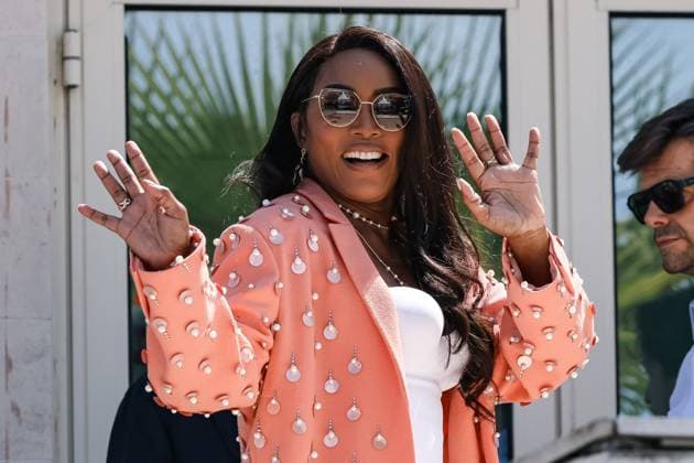 Cannes, The arrival of the cast at the photocall of Mission Impossible - The Final Reckoning during the 78th Cannes Film Festival Cannes, The cast arrives at the Mission Impossible - The Final Reckoning photocall during the Cannes Film Festival. In the photo: Angela Bassett (Actress) Milan Italy  Copyright: xIPA ABACAx