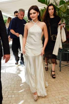 Cannes Andie MacDowell is going out Hotel Martinez MP Ariana Greenblatt is going out Hotel Martinez to attend a screening ahead of the 78th Cannes Film Festival on May 15, 2025 in Cannes, France. Photo by Marco Piovanotto ABACAPRESS.COM  Copyright: xPiovanottoxMarco ABACAx