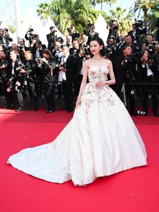 Cannes, 78th Cannes Film Festival 2025 - evening 3 - red carpet of the film Dossier 137 Cannes, 78th Cannes Film Festival 2025 - evening 3 - red carpet of the film Dossier 137 (case 137) - In the photo: Elaine Zhong Chuxi Cannes Cannes France  Copyright: xIPA ABACAx