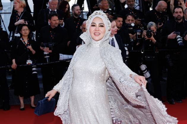 M Montée des marches du film Dossier 137 lors du 78ème Festival International du Film de Cannes Syahrini Montée des marches du film Dossier 137 lors du 78ème Festival International du Film de Cannes, au Palais des Festivals à Cannes Le 15 mai 2025 Jacovides Moreau Bestimage Red carpet for the movie Case 137 during the 78th Cannes International Film Festival at the Palais des Festivals in Cannes, France On may 15th 2025 Cannes France  Copyright: xJACOVIDES-MOREAUx xBESTIMAGExJACOVIDES-MOREAUx xBESTIMAGEx