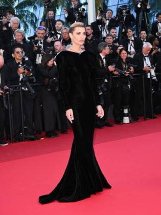 Cannes, Cannes, France: Cannes, 78th Cannes Film Festival 2025 - evening 3 - red carpet of the film Dossier 137 (case 137) - In the photo: Sveva Alviti Cannes France  - ZUMAp169 20250515_zea_p169_1022 Copyright: xSimonexComix