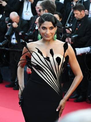 Cannes, 78th Cannes Film Festival 2025 - evening 3 - red carpet of the film Dossier 137 (Case 137) - In the photo: Farhana Bodi  Copyright: xManuelexMangiarottix xipa-agency.netx xPoolxPhotoxEventsx05x IPA_Agency_IPA57735603