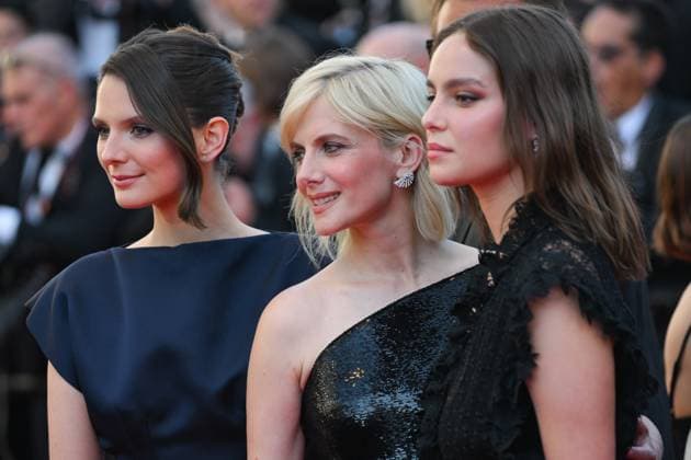 78eme Festival International du Film de Cannes Montée des marchesdu film Dossier 137 78th International Cannes Film Festival Red Carpet of Dossier 137 movie Festival de Cannes 2025 Red carpet Dossier 137 Melanie Laurent, Josephine Japy 444308 2025 05 15  Copyright: xLionelxGuericolas MPPx STAR_444308_058