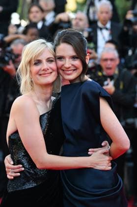 78eme Festival International du Film de Cannes Montée des marchesdu film Dossier 137 78th International Cannes Film Festival Red Carpet of Dossier 137 movie Festival de Cannes 2025 Red carpet Dossier 137 Melanie Laurent, Josephine Japy 444308 2025 05 15  Copyright: xLionelxGuericolas MPPx STAR_444308_072