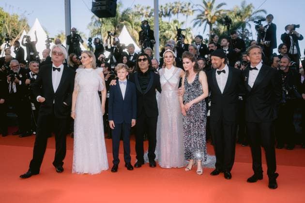 78eme Festival International du Film de Cannes Montée des marchesdu film Dossier 137 78th International Cannes Film Festival Red Carpet of Dossier 137 movie 444307 2025 05 15 Alpes Maritimes Cannes France Kruger, Diane Buck, Detlev Tonke, Laura Akin, Fatih Hagmeister, Lisa Jessen, Lars Schweighofer, Matthias  Copyright: xTerencexBaelenx STAR_444307_053