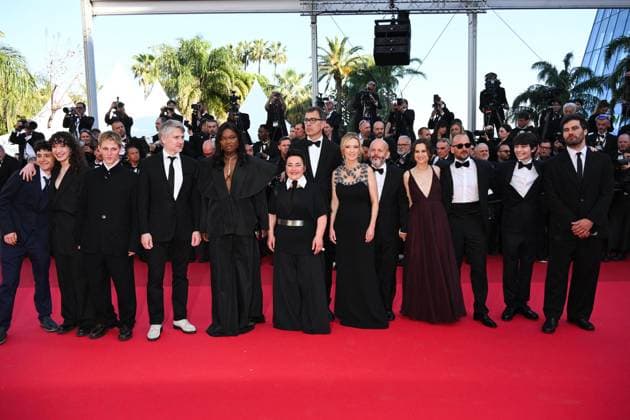 Cannes, 78th Cannes Film Festival 2025 - evening 3 - red carpet of the film Dossier 137 Cannes, 78th Cannes Film Festival 2025 - evening 3 - red carpet of the film Dossier 137 (case 137) - In the photo: Stanislas Merhar, Guslagie Malanda, Mathilde Riu, Côme Peronnet, Solàn Machado-Graner, Sandra Colombo, Dominik Moll, Mathilde Roehrich, Léa Drucker, Valentin Campagne, Theo Costa - Marini, Jonathan Turnbull and Gilles Marchand Cannes Cannes France  Copyright: xIPA ABACAx
