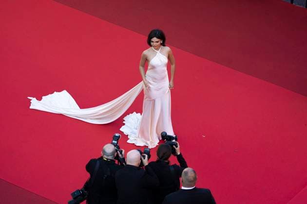 B Montée des marches du film Dossier 137 lors du 78ème Festival International du Film de Cannes Ariana Greenblatt Montée des marches du film Dossier 137 lors du 78ème Festival International du Film de Cannes, au Palais des Festivals à Cannes On may 15th 2025 Olivier Borde Bestimage Red carpet for the movie Case 137 during the 78th Cannes International Film Festival at the Palais des Festivals in Cannes, France On may 15th 2025 Cannes France  Copyright: xOLIVIERxBORDEx xBESTIMAGExOLIVIERxBORDEx xBESTIMAGEx