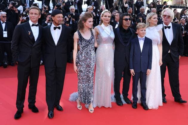 78eme Festival International du Film de Cannes Montée des marches du film Dossier 137 78th Cannes Film Festival Red carpet of the film Dossier 137 Matthias Schweighöfer, Lars Jessen, Lisa Hagmeister, Diane Kruger, Fatih Akin, Jasper Ole Billerbeck, Laura Tonke and Detlev Buck 444311 2025 05 15 Cannes France  Copyright: xIsabellexVautierx xStarfacex STAR_444311_030