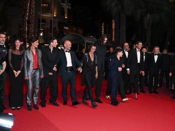 Cannes, 78th Cannes Film Festival 2025 - night 3 - red carpet of the film Sirat Cannes, 78th Cannes Film Festival 2025 - evening 3 - red carpet of the film Sirat - In the photo: Stefania Gadda, guest, Richard Bellamy, Jade Oukid, Óliver Laxe, Bruno Núnez, Sergi López and Tonin Janvier Cannes Cannes France  Copyright: xIPA ABACAx