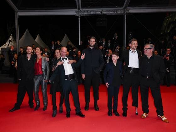 Cannes, Cannes, France: Cannes, 78th Cannes Film Festival 2025 - evening 3 - red carpet of the film Sirat - In the photo: Stefania Gadda, guest, Richard Bellamy, Jade Oukid, Oliver Laxe, Bruno Nunez, Sergi Lopez and Tonin Janvier Cannes France  - ZUMAp169 20250515_zea_p169_1503 Copyright: xSimonexComix