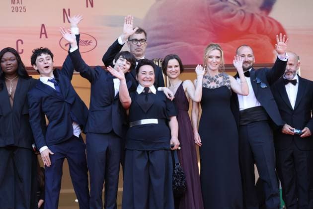 Dossier 137 (Case 137) red carpet in Cannes Guslagie Malanda, Mathilde Riu, Come Peronnet, Solan Machado-Graner, Sandra Colombo, Mathilde Roehrich, Dominik Moll, LÃ a Drucker, Valentin Campagne, Theo Costa-Marini, Jonathan Turnbull and Gilles Marchand at the Dossier 137 (Case 137) red carpet at the 78th annual Cannes Film Festival at Palais des Festivals on May 15, 2025 in Cannes, France CAP GOL GOL Cannes CÃ te d Azur France Copyright: xRickxGold CapitalxPicturesx