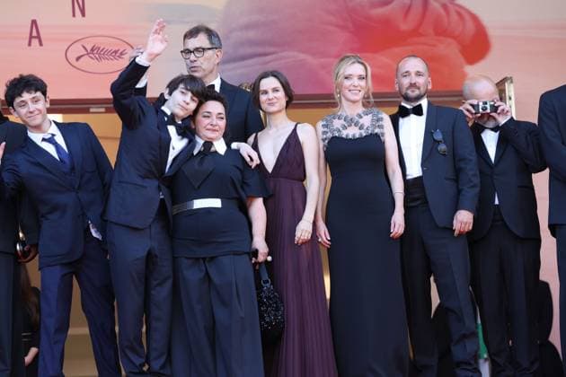 Dossier 137 (Case 137) red carpet in Cannes Guslagie Malanda, Mathilde Riu, Come Peronnet, Solan Machado-Graner, Sandra Colombo, Mathilde Roehrich, Dominik Moll, LÃ a Drucker, Valentin Campagne, Theo Costa-Marini, Jonathan Turnbull and Gilles Marchand at the Dossier 137 (Case 137) red carpet at the 78th annual Cannes Film Festival at Palais des Festivals on May 15, 2025 in Cannes, France CAP GOL GOL Cannes CÃ te d Azur France Copyright: xRickxGold CapitalxPicturesx