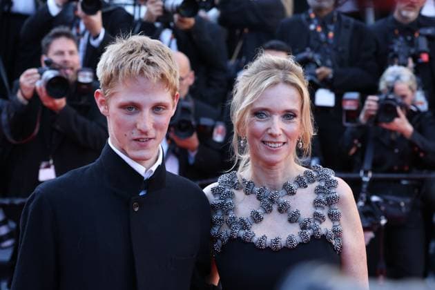 Dossier 137 (Case 137) red carpet in Cannes Valentin Campagne and LÃ a Drucker at the Dossier 137 (Case 137) red carpet at the 78th annual Cannes Film Festival at Palais des Festivals on May 15, 2025 in Cannes, France CAP GOL GOL Cannes CÃ te d Azur France Copyright: xRickxGold CapitalxPicturesx