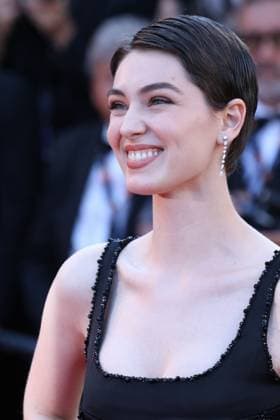 Dossier 137 (Case 137) red carpet in Cannes Anamaria Vartolomei at the Dossier 137 (Case 137) red carpet at the 78th annual Cannes Film Festival at Palais des Festivals on May 15, 2025 in Cannes, France CAP GOL GOL Cannes CÃ te d Azur France Copyright: xRickxGold CapitalxPicturesx