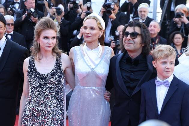 Dossier 137 (Case 137) red carpet in Cannes Fatih Akin, Diane Kruger and Lisa Hagmeister at the Dossier 137 (Case 137) red carpet at the 78th annual Cannes Film Festival at Palais des Festivals on May 15, 2025 in Cannes, France CAP GOL GOL Cannes CÃ te d Azur France Copyright: xRickxGold CapitalxPicturesx
