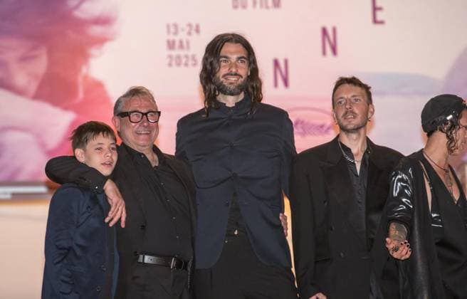 78eme Festival International du Film de Cannes Montée des marches du film Sirat 78th International Cannes Film Festival Red Carpet of Sirat movie 444326 2025 05 15 Cannes France Nunez, Bruno Lopez, Sergi Laxe, Olivier  Copyright: xAnthonyxCarrelx xStarfacex STAR_444326_036