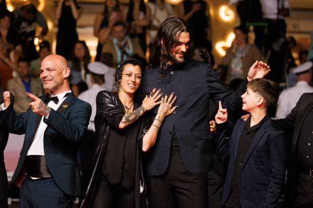 M Montée des marches du film Sirat lors du 78ème Festival International du Film de Cannes Richard Bellamy, Jade Oukid, Óliver Laxe, Bruno Núnez Montée des marches du film Sirat lors du 78ème Festival International du Film de Cannes, au Palais des Festivals à Cannes Le 15 mai 2025 Jacovides Moreau Bestimage Red carpet for the movie Sirat during the 78th Cannes International Film Festival at the Palais des Festivals in Cannes, France On may 15th 2025 Cannes France  Copyright: xJACOVIDES-MOREAUx xBESTIMAGExJACOVIDES-MOREAUx xBESTIMAGEx