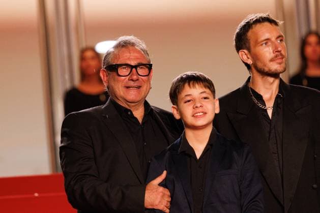 M Montée des marches du film Sirat lors du 78ème Festival International du Film de Cannes Sergi Lopez, Bruno Núnez, Joshua Liam Henderson Montée des marches du film Sirat lors du 78ème Festival International du Film de Cannes, au Palais des Festivals à Cannes Le 15 mai 2025 Jacovides Moreau Bestimage Red carpet for the movie Sirat during the 78th Cannes International Film Festival at the Palais des Festivals in Cannes, France On may 15th 2025 Cannes France  Copyright: xJACOVIDES-MOREAUx xBESTIMAGExJACOVIDES-MOREAUx xBESTIMAGEx