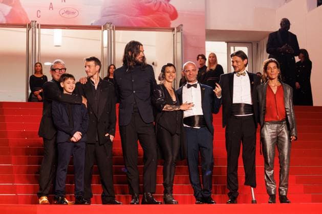 M Montée des marches du film Sirat lors du 78ème Festival International du Film de Cannes Sergi Lopez, Bruno Núnez, Joshua Liam Henderson, Óliver Laxe, Jade Oukid, Richard Bellamy, Tonin Janvier, Stefania Gadda Montée des marches du film Sirat lors du 78ème Festival International du Film de Cannes, au Palais des Festivals à Cannes On may 15th 2025 Jacovides Moreau Bestimage Red carpet for the movie Sirat during the 78th Cannes International Film Festival at the Palais des Festivals in Cannes, France On may 15th 2025 Cannes France  Copyright: xJACOVIDES-MOREAUx xBESTIMAGExJACOVIDES-MOREAUx xBESTIMAGEx
