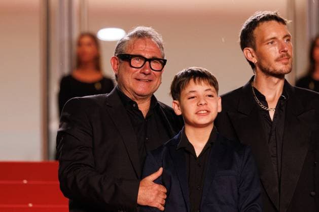 M Montée des marches du film Sirat lors du 78ème Festival International du Film de Cannes Sergi Lopez, Bruno Núnez, Joshua Liam Henderson Montée des marches du film Sirat lors du 78ème Festival International du Film de Cannes, au Palais des Festivals à Cannes Le 15 mai 2025 Jacovides Moreau Bestimage Red carpet for the movie Sirat during the 78th Cannes International Film Festival at the Palais des Festivals in Cannes, France On may 15th 2025 Cannes France  Copyright: xJACOVIDES-MOREAUx xBESTIMAGExJACOVIDES-MOREAUx xBESTIMAGEx