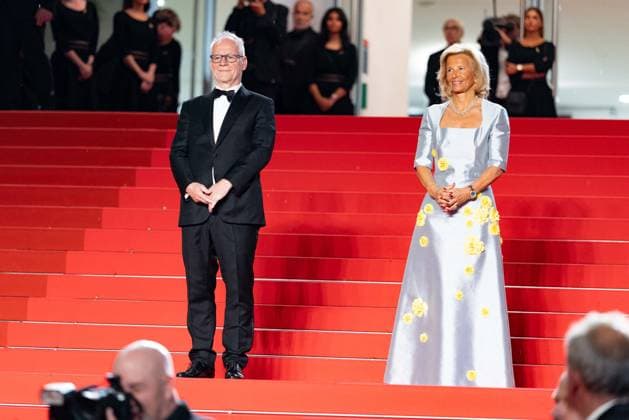 B Montée des marches du film Sirat lors du 78ème Festival International du Film de Cannes Thierry Frémaux, Iris Knobloch Montée des marches du film Sirat lors du 78ème Festival International du Film de Cannes, au Palais des Festivals à Cannes Le 15 mai 2025 Olivier Borde Bestimage Red carpet for the movie Sirat during the 78th Cannes International Film Festival at the Palais des Festivals in Cannes, France On may 15th 2025 Cannes France  Copyright: xOLIVIERxBORDEx xBESTIMAGExOLIVIERxBORDEx xBESTIMAGEx