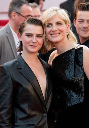 78eme Festival International du Film de Cannes Montée des marchesdu film Dossier 137 78th International Cannes Film Festival Red Carpet of Dossier 137 movie 444310 2025 05 15 Cannes France Laurent, Mélanie Pachoud, Sarah  Copyright: xAnthonyxCarrelx xStarfacex STAR_444310_083