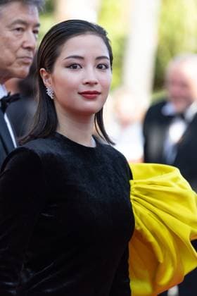 Dossier 137 (Case 137) Red Carpet - The 78th Annual Cannes Film Festival Suzu Hirose attends the Dossier 137 (Case 137) red carpet at the 78th annual Cannes Film Festival at Palais des Festivals on May 15, 2025 in Cannes, France.  Copyright: xKazukoxWakayamax