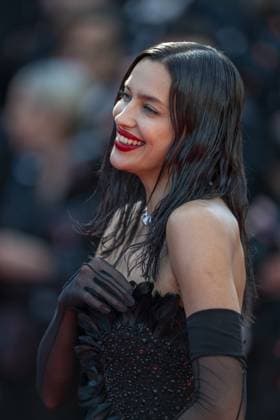 78eme Festival International du Film de Cannes Montée des marches du film Dossier 137 78th International Cannes Film Festival Dossier 137 movie Red Carpet 444329 2025 05 15 Cannes France Shayk, Irina  Copyright: xStephanexKossmanx xStarfacex STAR_444329_002
