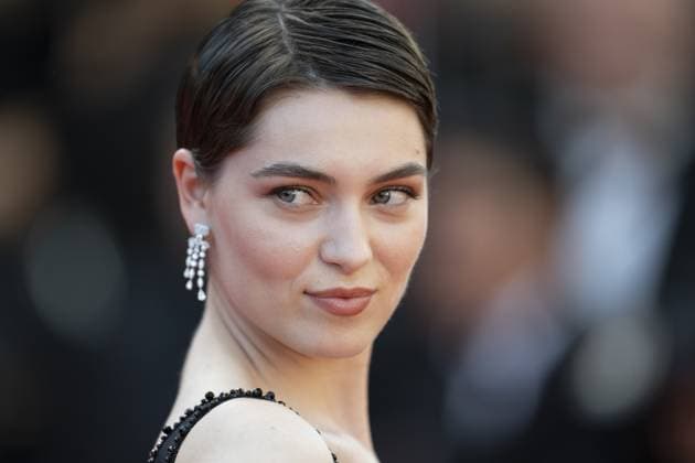 78eme Festival International du Film de Cannes Montée des marches du film Dossier 137 78th International Cannes Film Festival Dossier 137 movie Red Carpet 444329 2025 05 15 Cannes France Vartolomei, Anamaria  Copyright: xStephanexKossmanx xStarfacex STAR_444329_016