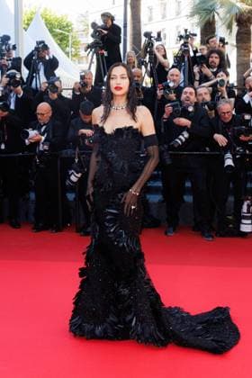 Festival de Cannes Dossier 137 Premiere Irina Shayk at the premiere of Dossier 137 during the 78 Cannes Film Festival at the Palais de Festival on 15 05 2025 Copyright: xEventpressxKochanx