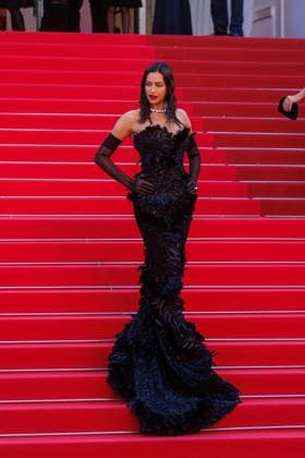 Festival de Cannes Dossier 137 Premiere Irina Shayk at the premiere of Dossier 137 during the 78 Cannes Film Festival at the Palais de Festival on 15 05 2025 Copyright: xEventpressxKochanx
